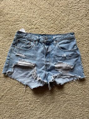 Levi's 501 Distressed Denim Shorts W31 Light Wash